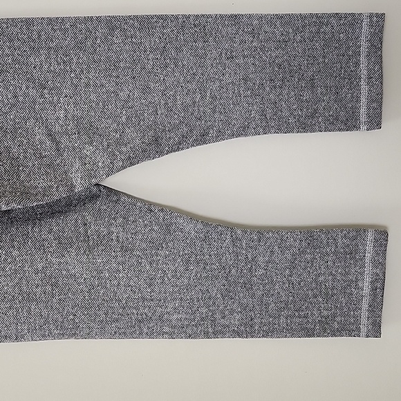 Lululemon Grey Cropped Wunder Under Leggings High Rise Size 6 - Picture 12 of 16